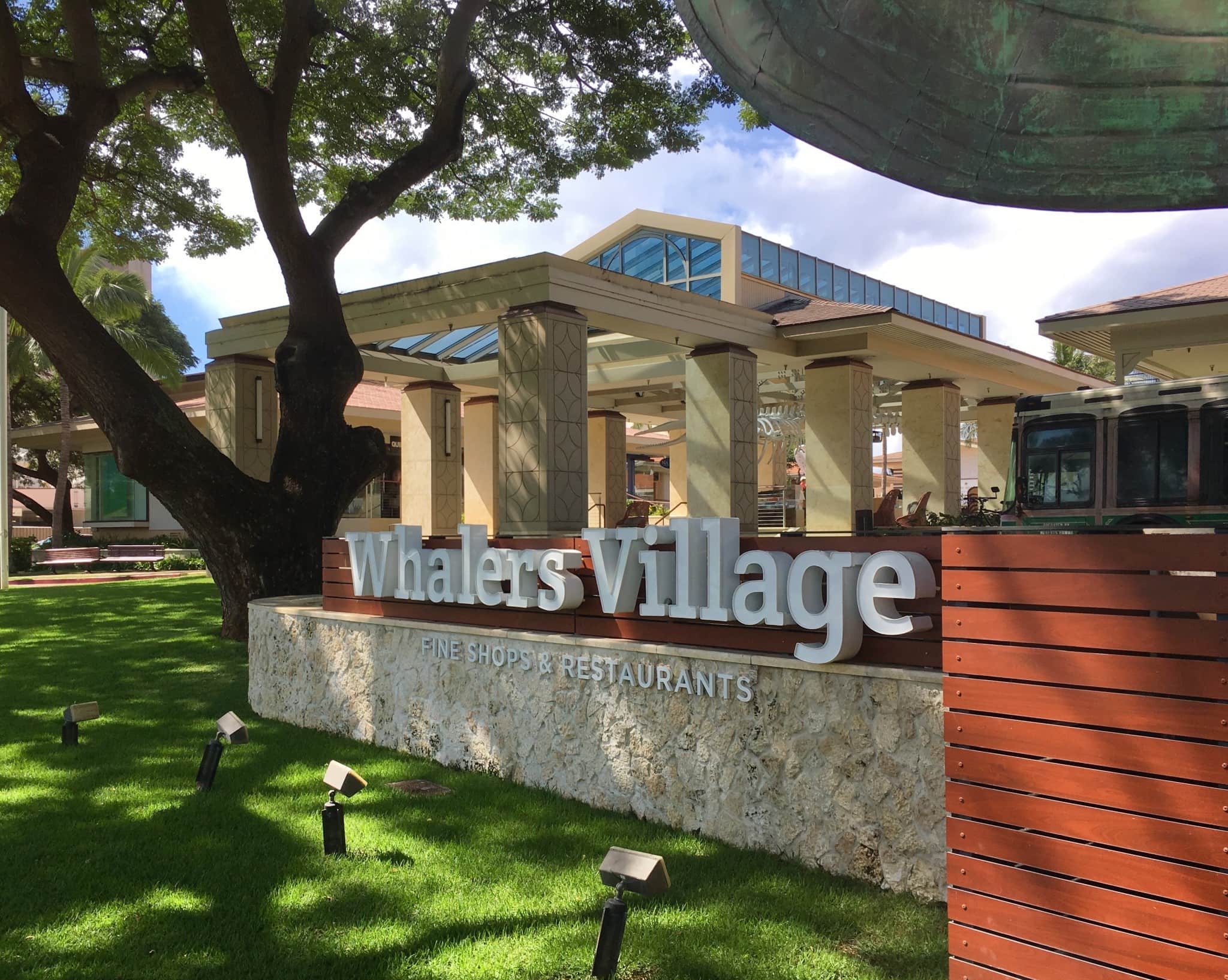 Whalers Village Sign And Entrance 1024x817@2x 